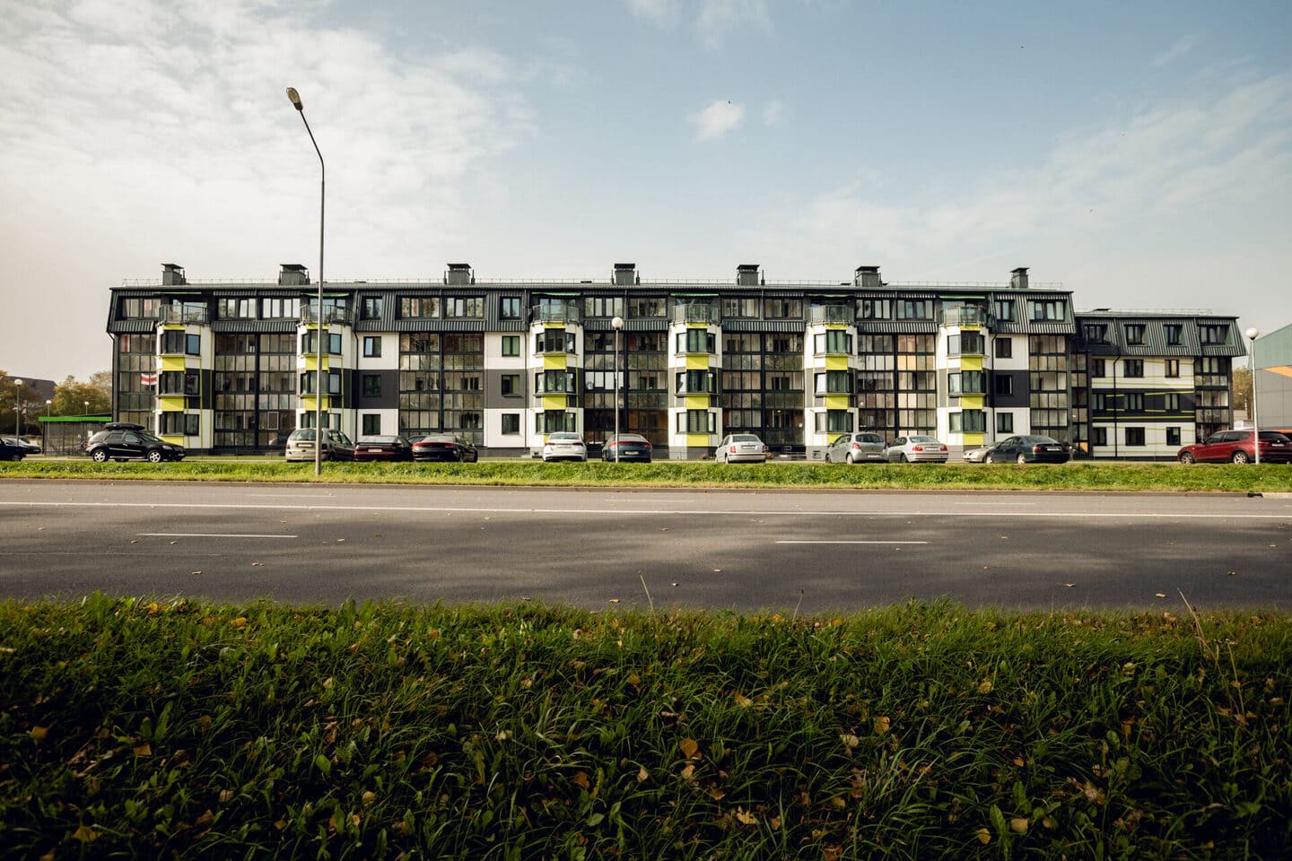 А-100. Жилые дома в квартале Зеленый Бор-3, д.Боровляны