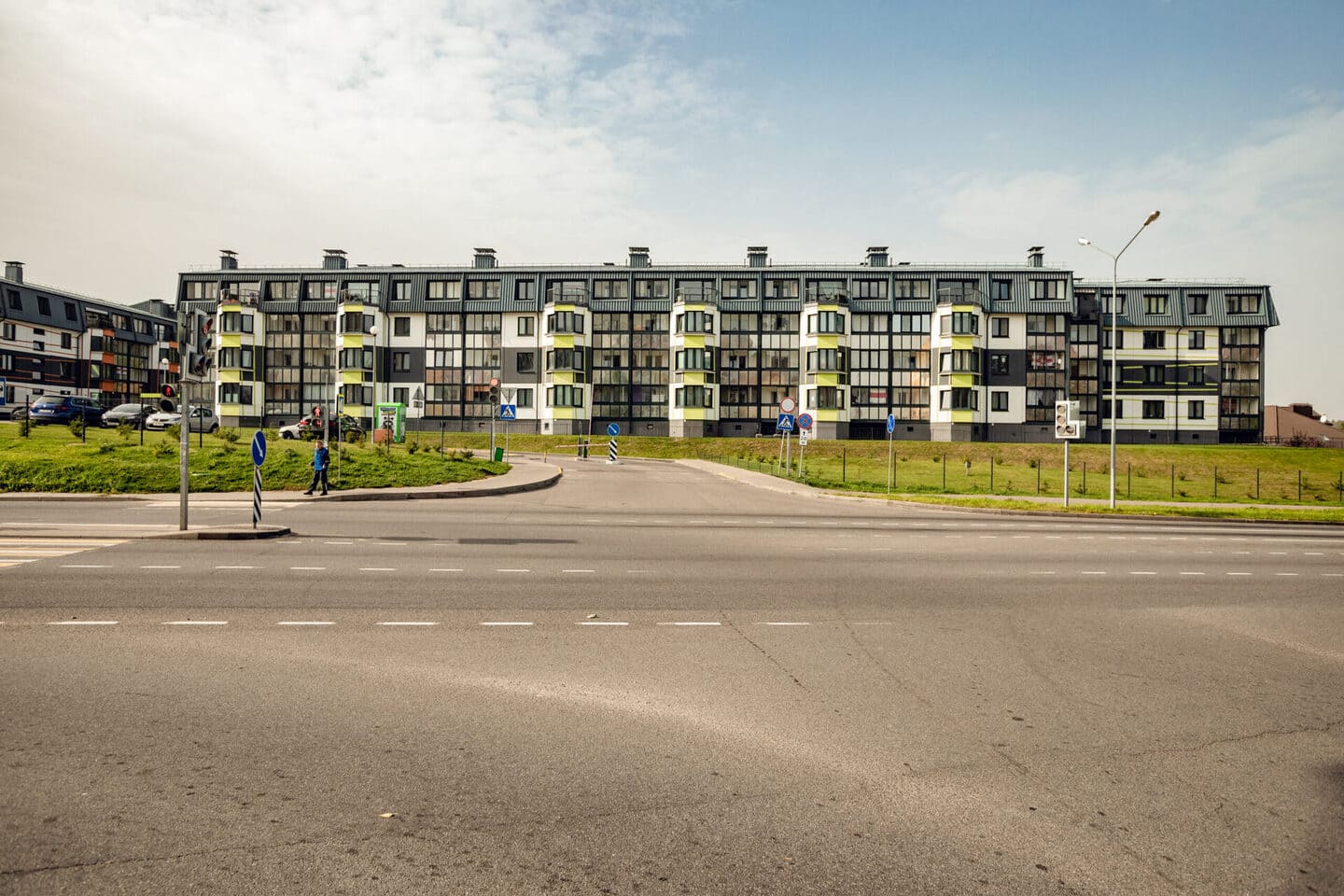 А-100. Жилые дома в квартале Зеленый Бор-3, д.Боровляны