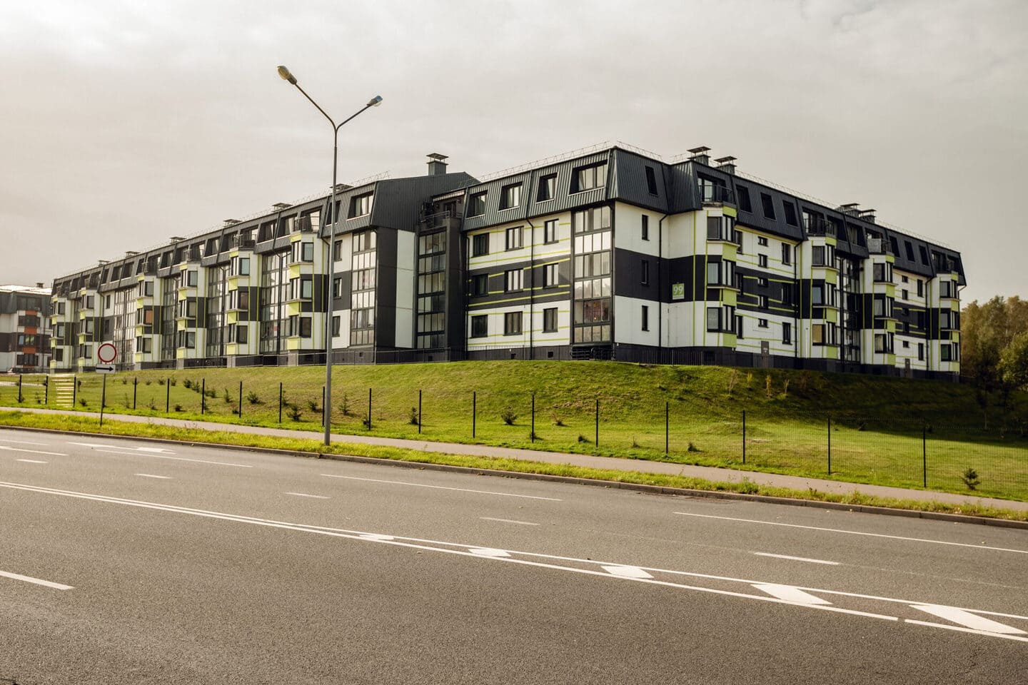 А-100. Жилые дома в квартале Зеленый Бор-3, д.Боровляны