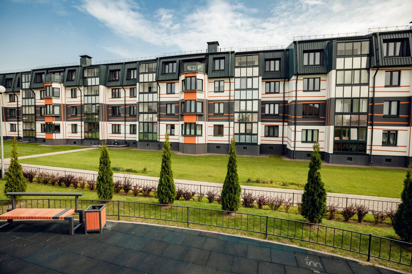 А-100. Жилые дома в квартале Зеленый Бор-3, д.Боровляны