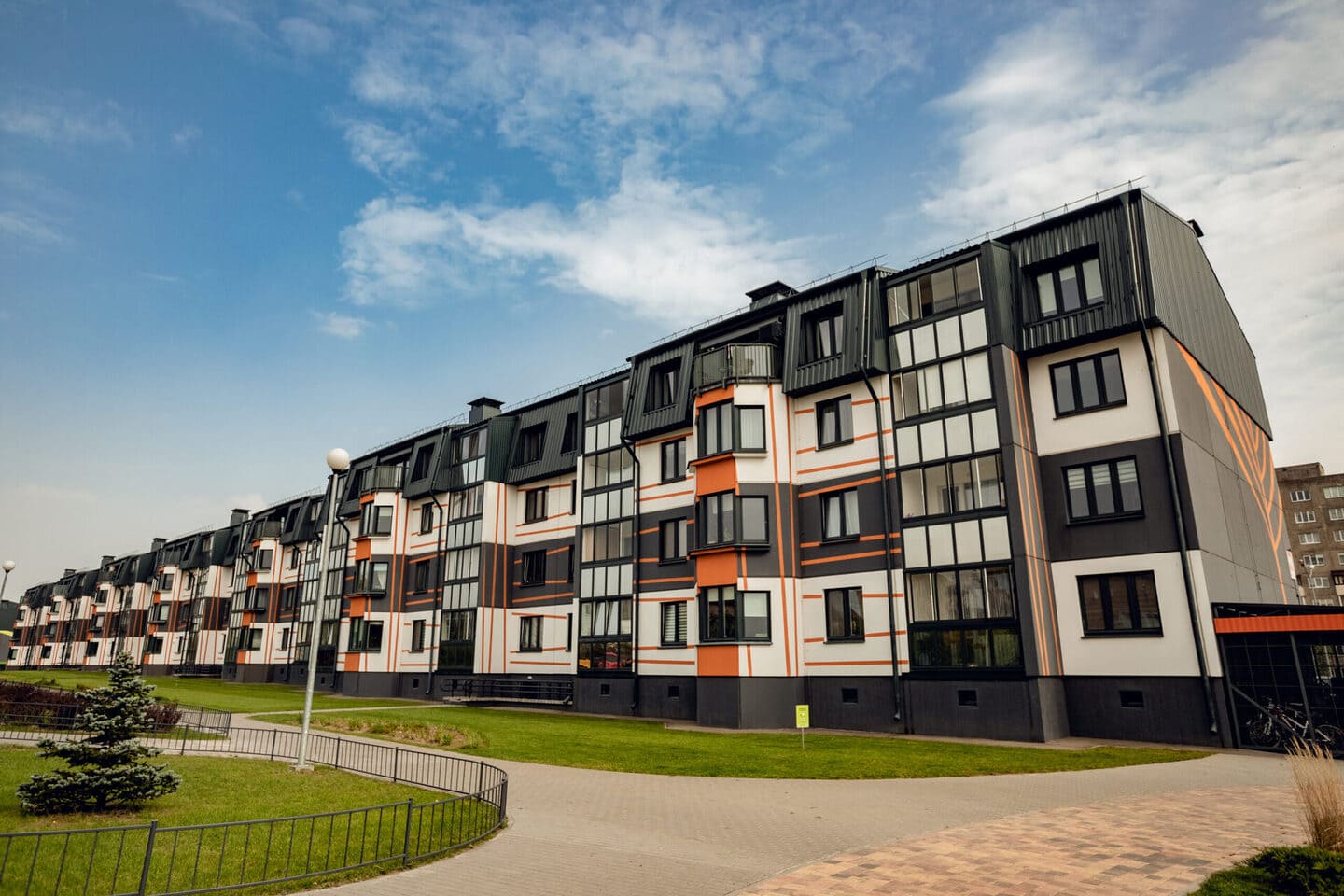 А-100. Жилые дома в квартале Зеленый Бор-3, д.Боровляны