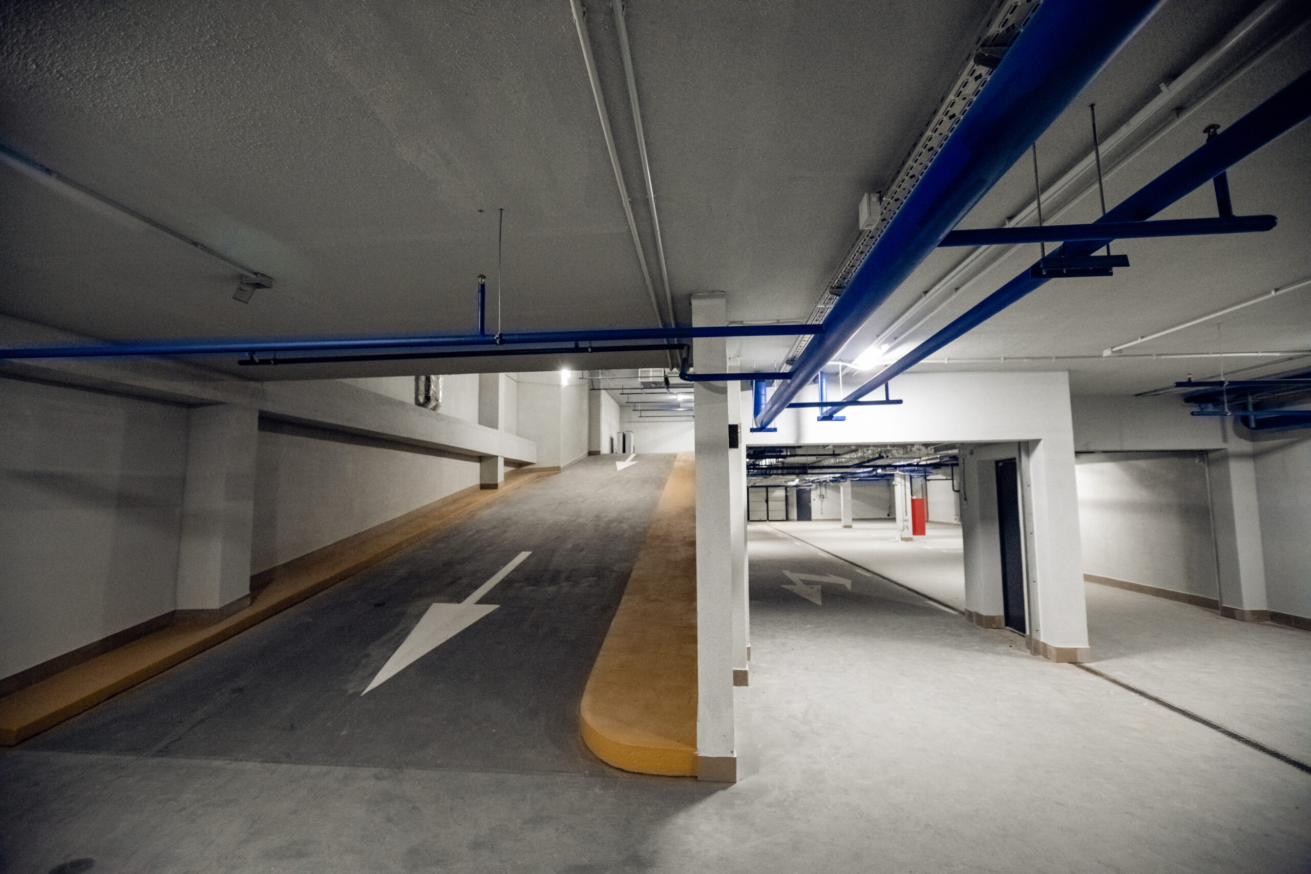 Подземный паркинг торговой сети “5 Элемент”, г.Минск